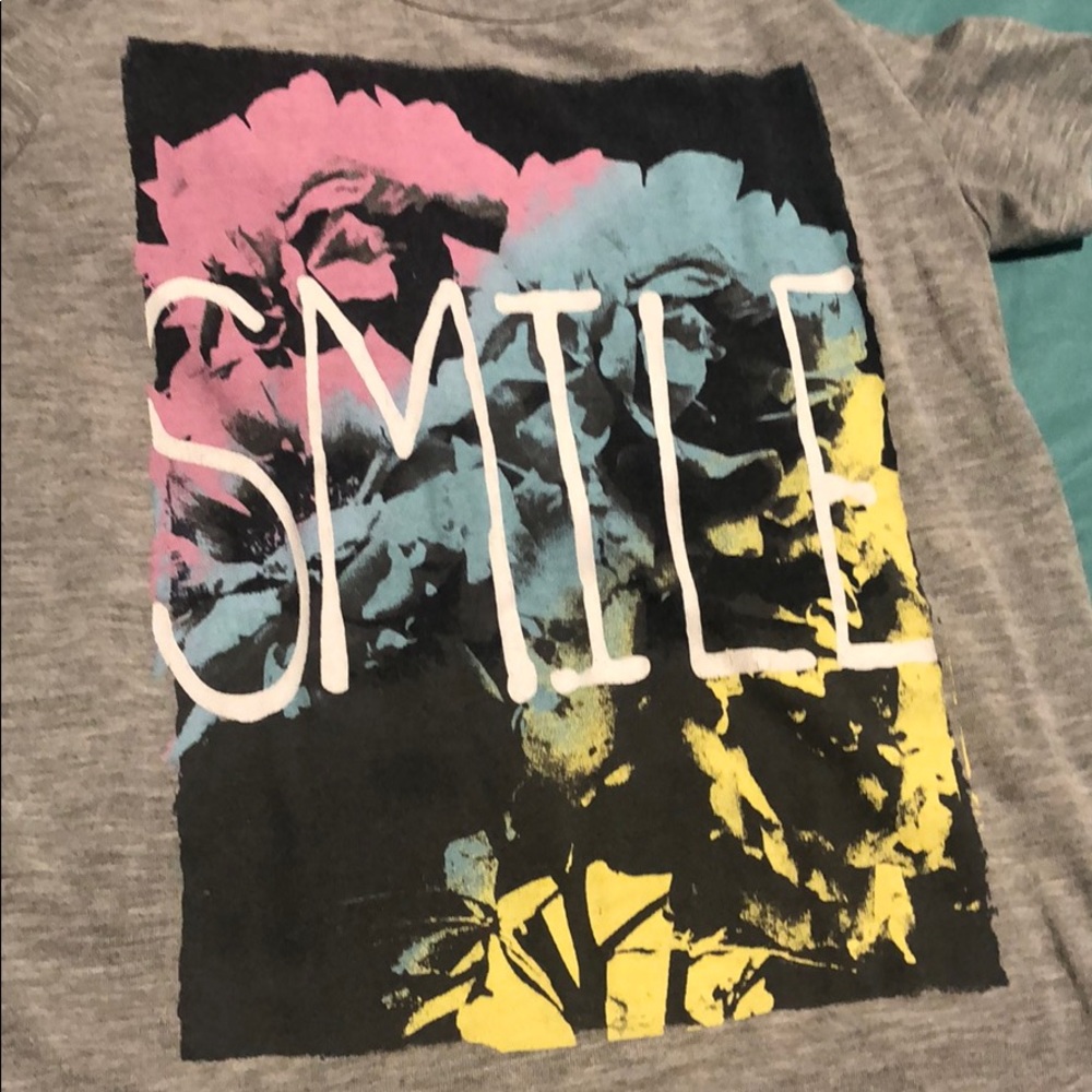 Grey Shirt - Picture 2 of 5